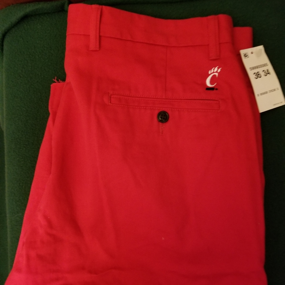 🔴Dockers game day khaki